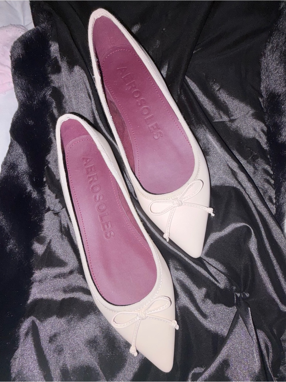 AEROSOLES Cream Pointed Bow-Accent Ballet Flats with Mauve Insole